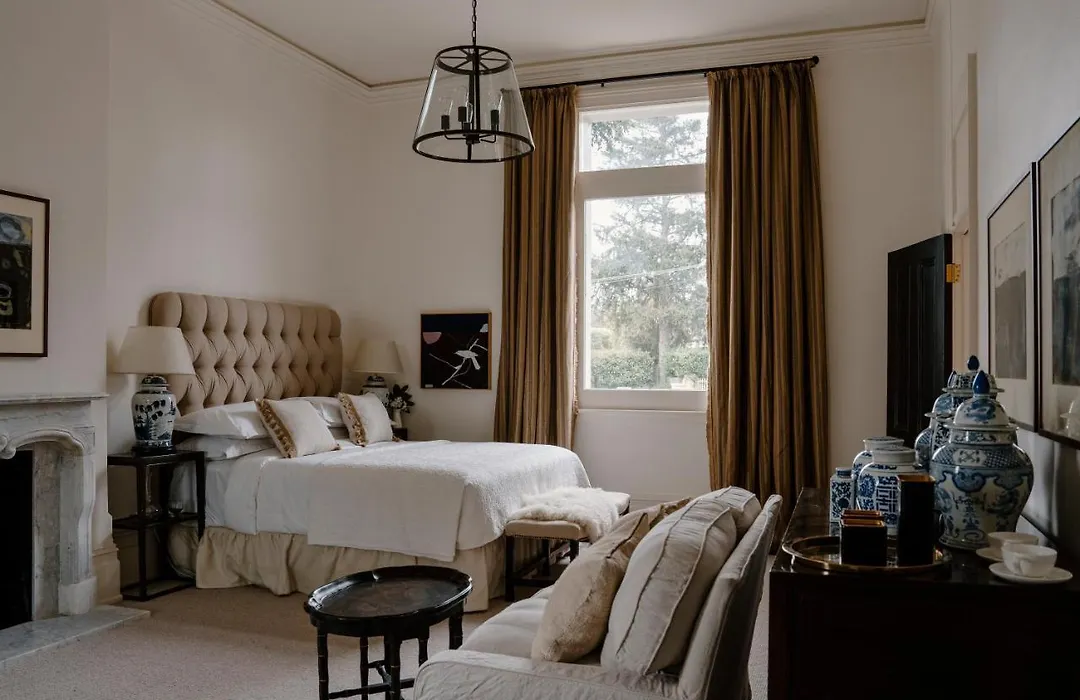 Moss Manor-1