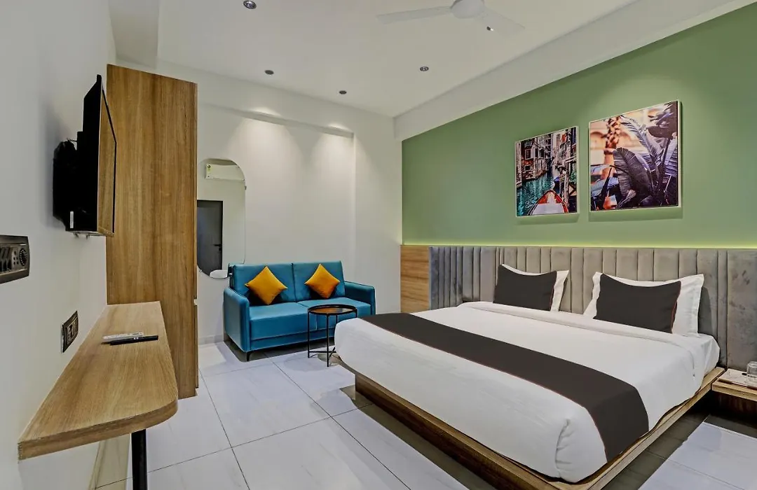 Hotel Lee Platinum-1