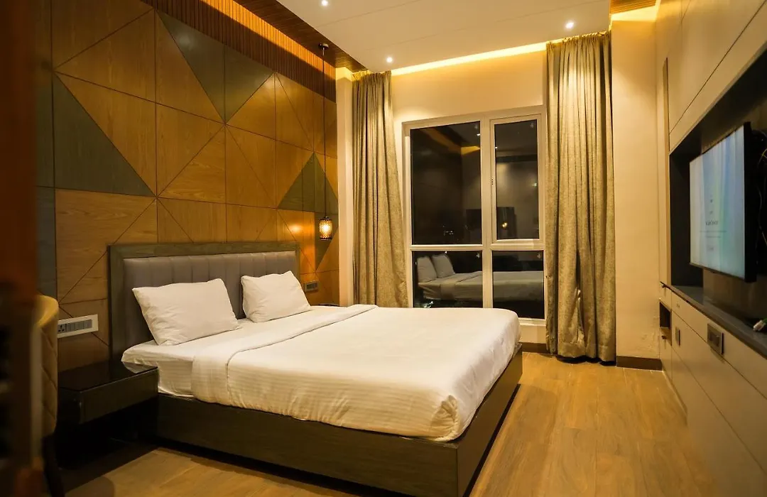Symphony Inn-1