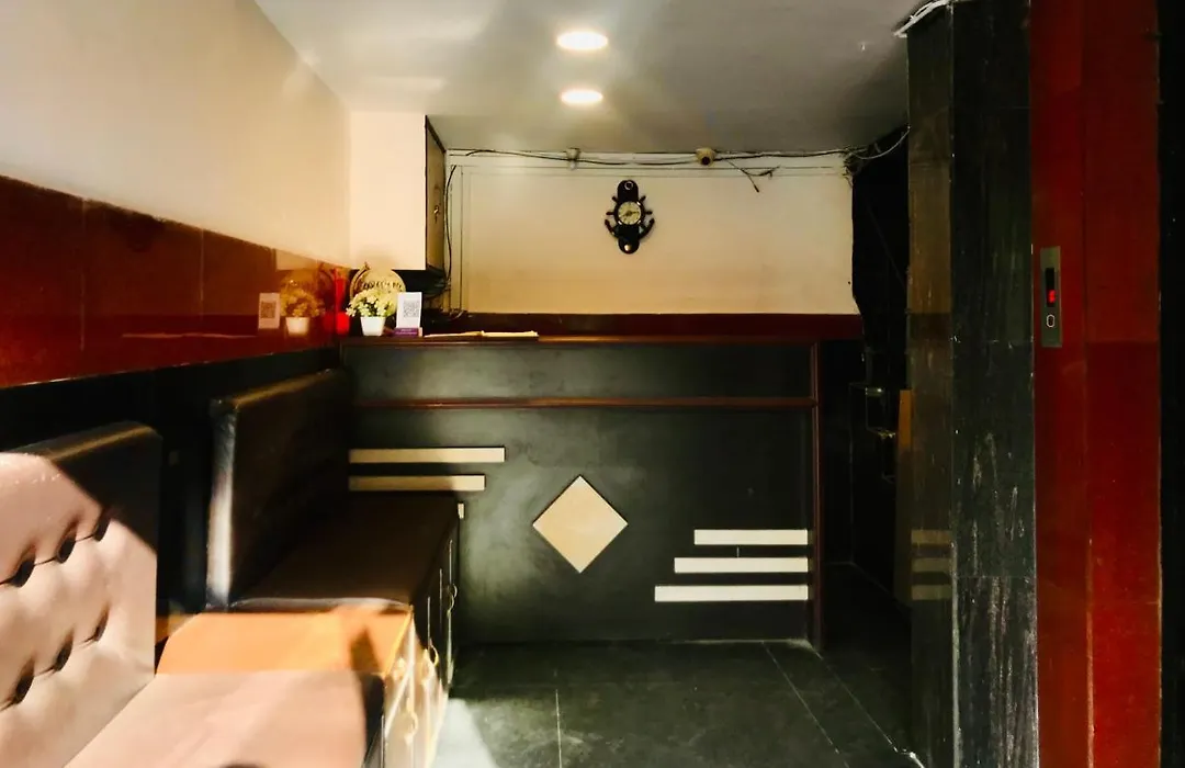 Hotel Diamond-1