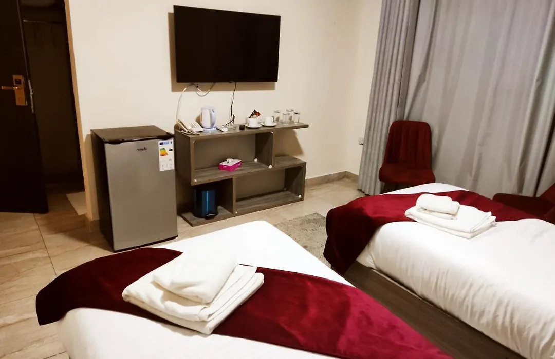 Golden Plaza Hotel-1