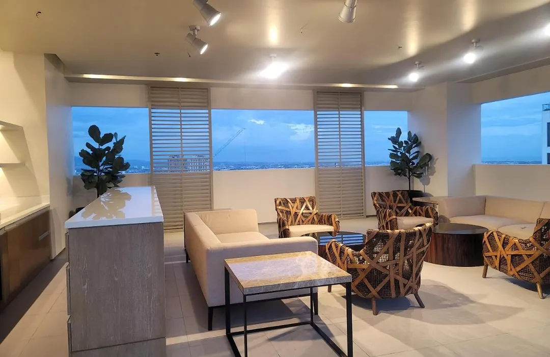 Cozy Zen Condo 2 Beds-1