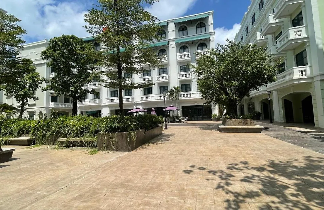 Golden Dragon Hotel-1