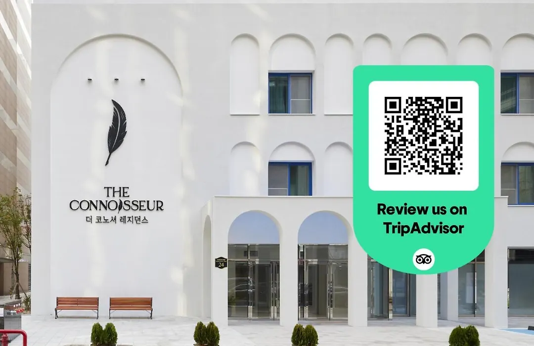 The Connoisseur Residence Hotel-1