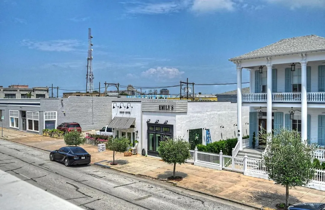 Sugars Inn Room 4 Historic Nola Charm In Downtown Galveston-1