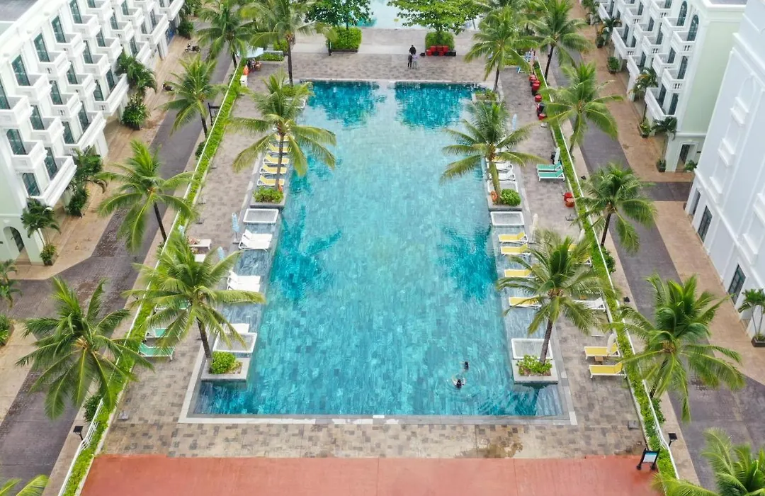 Golden Dragon Hotel-1