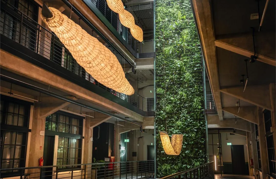 Montownia Lofts & Experience-1
