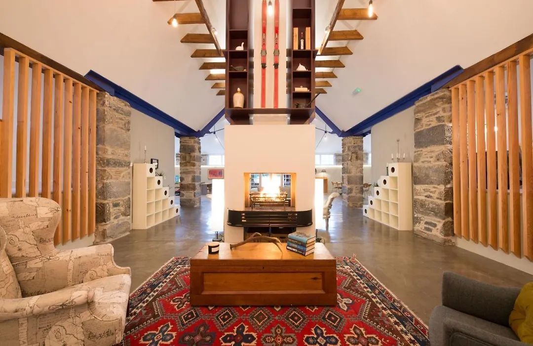 Menzies Steading-1