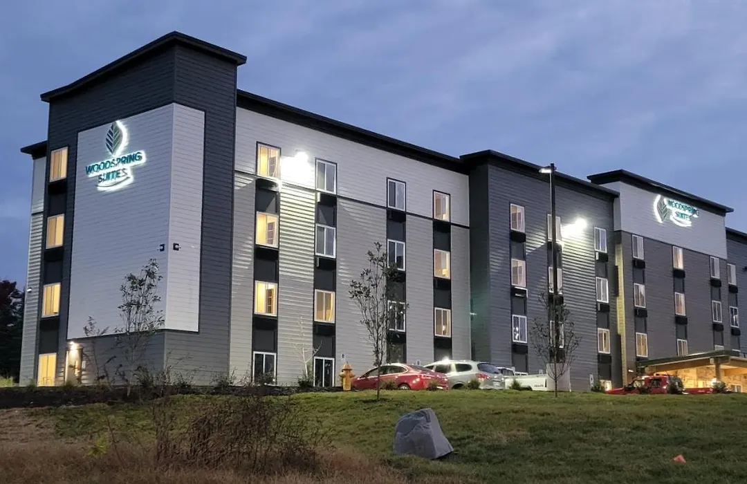 Woodspring Suites Dearborn Detroit-1