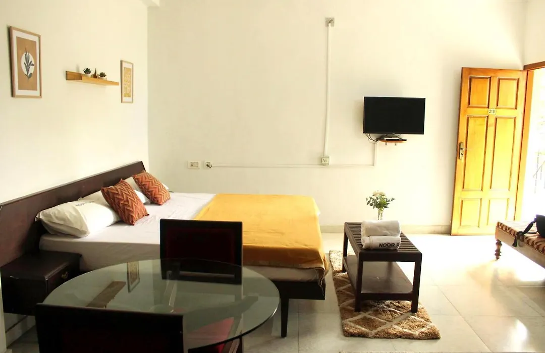 Noor Plaza-1