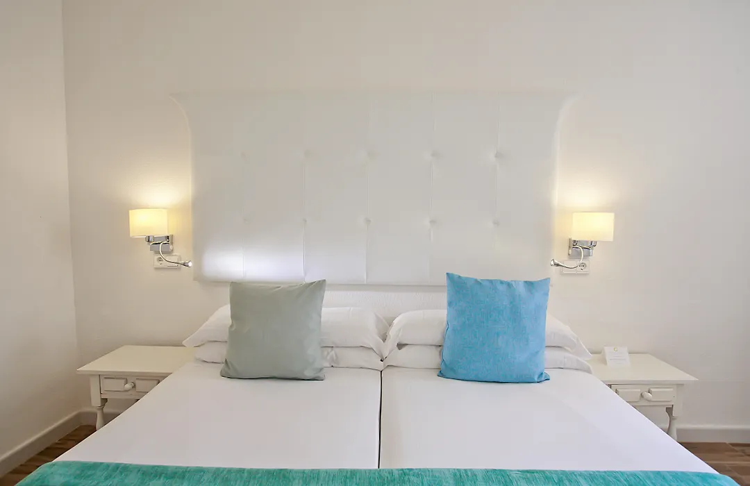 Fergus Style Cala Blanca Suites-1
