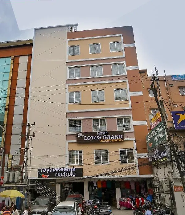 Hotel Lotus Grand-1