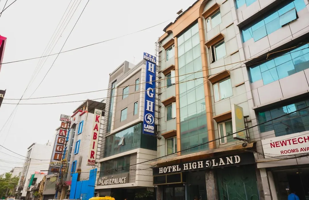Hotel High 5 Land-1