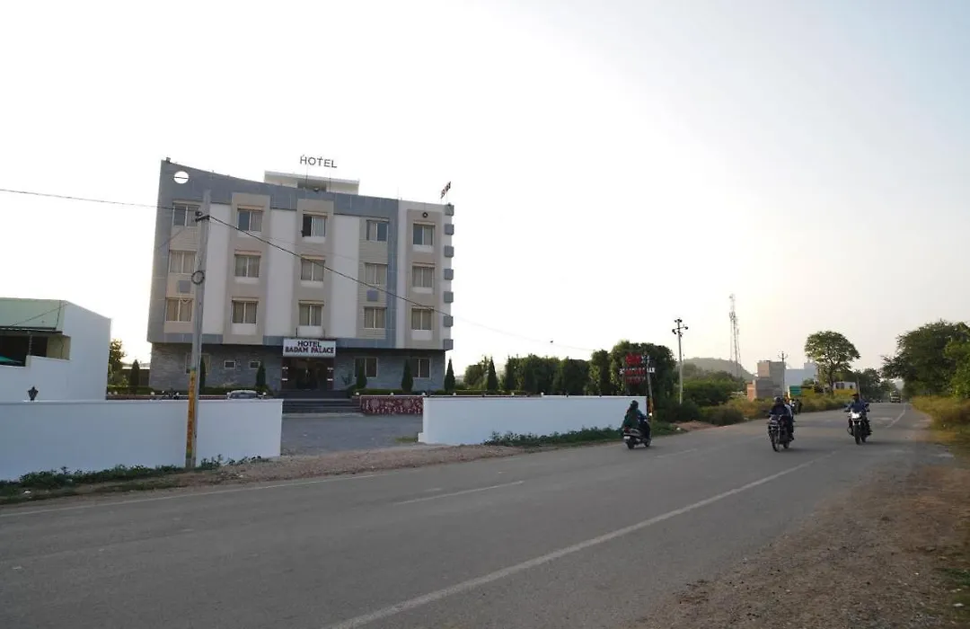 Hotel Badam Palace-1
