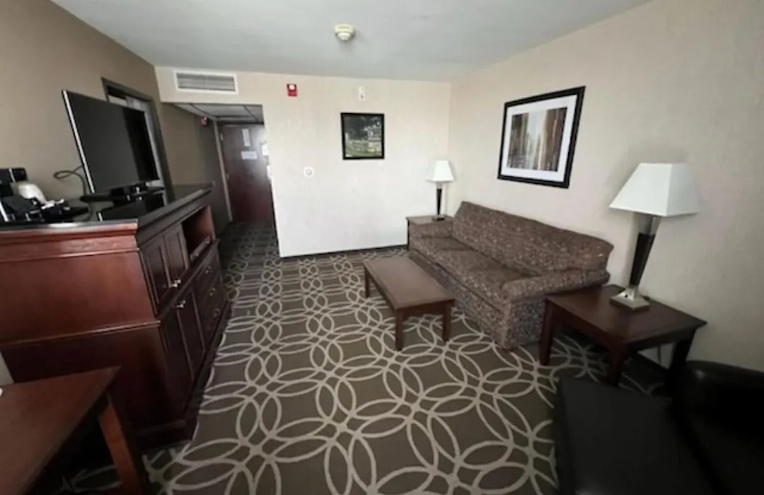 Hotel Lotus Kansas City Merriam-1