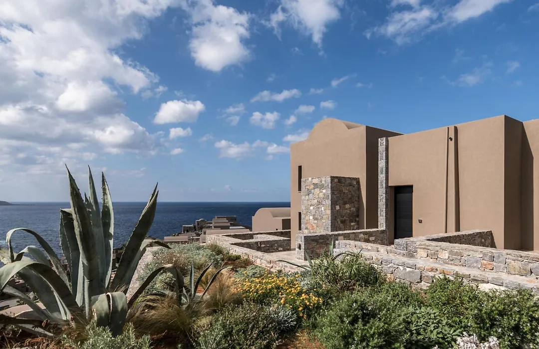 Acro Suites - A Wellbeing Resort-1