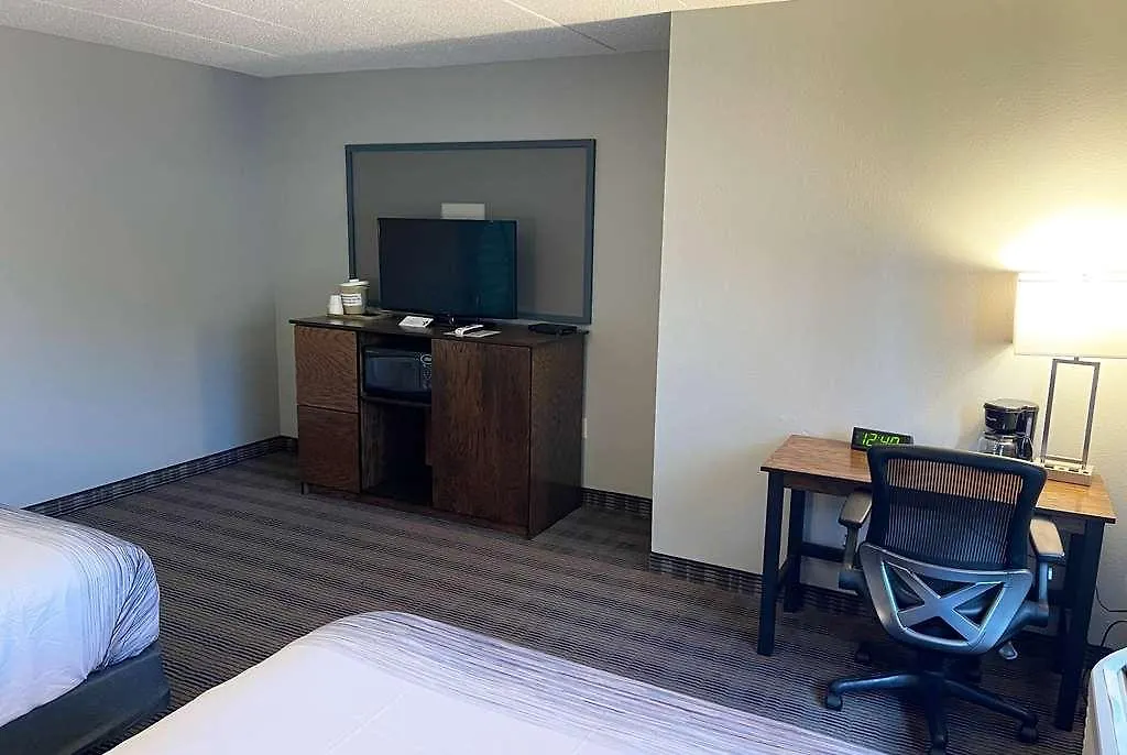 Americinn By Wyndham Ladysmith-1