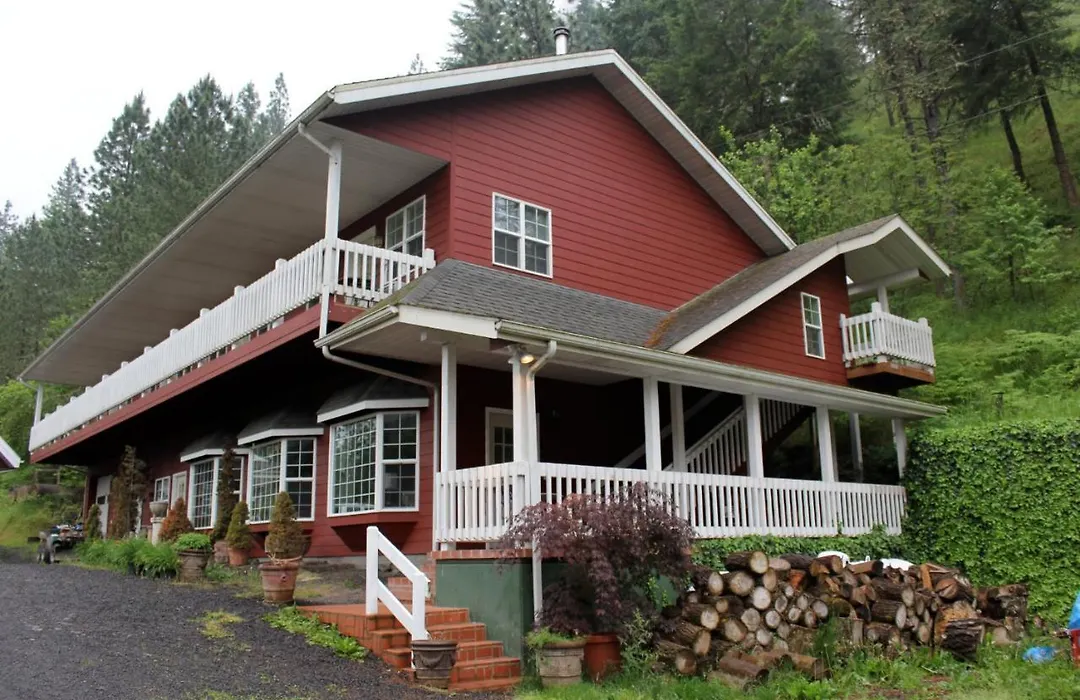 Hearthstone Elegant Lodge-1