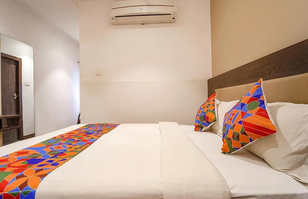 Fabhotel Karpagam - 900M From Nehru Stadium-1