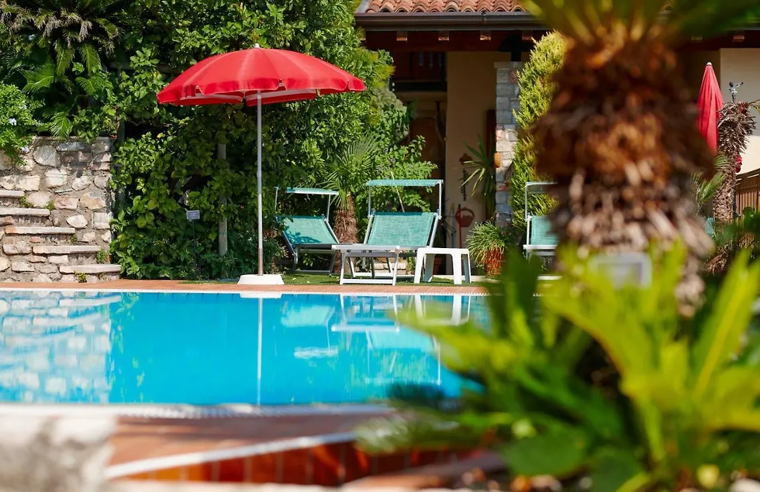 Hotel Al Rio Se-1