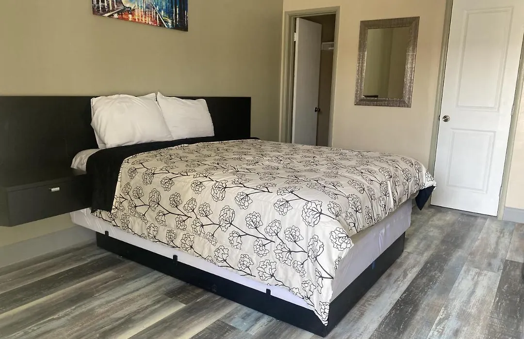 City Center Motel - Oxnard-1