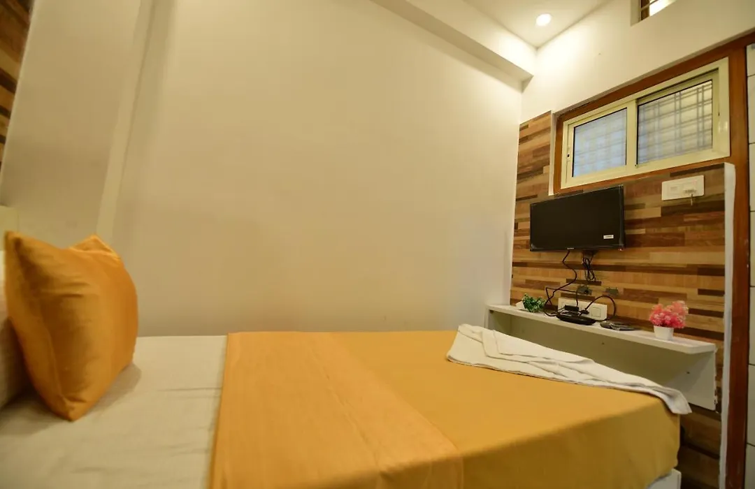 Hotel Surya Lodge-1