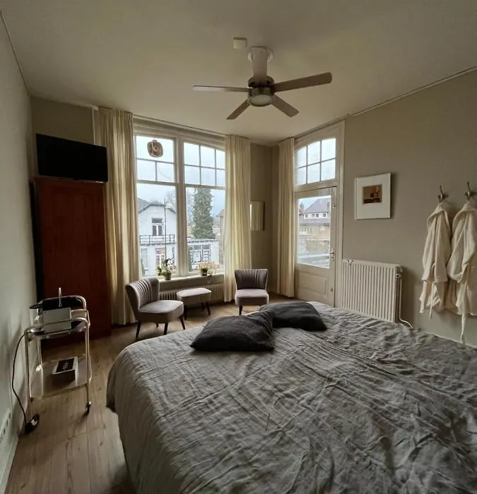 Luxe Kamer In Stadsvilla, Gratis Parkeren!-1