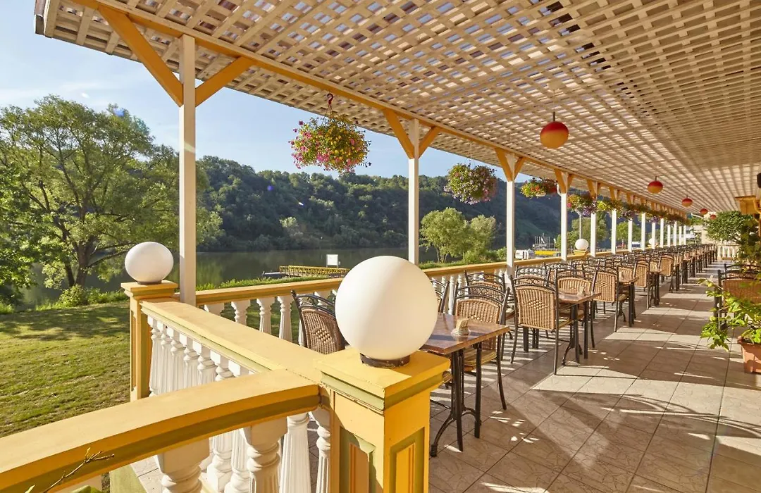 Panorama Hotel & Restaurant-1