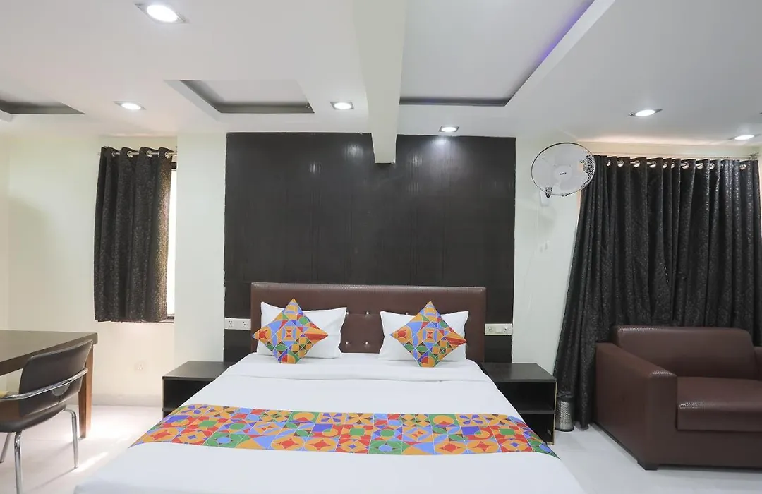 Fabhotel Trio Continental Patel Nagar-1