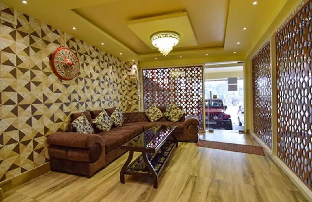 Fabhotel Rr Suites Guwahati-1