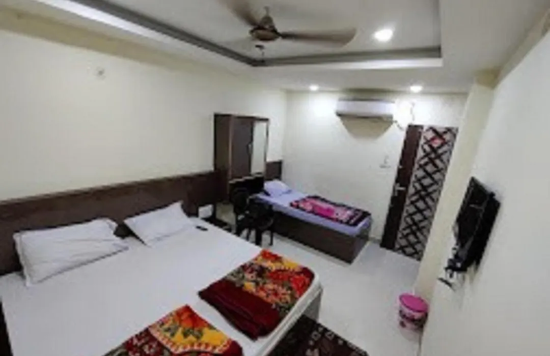 Swastik Guest House Varanasi-1