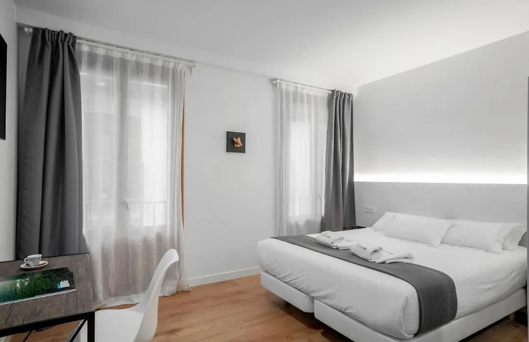 32 De Agosto Rooms-1