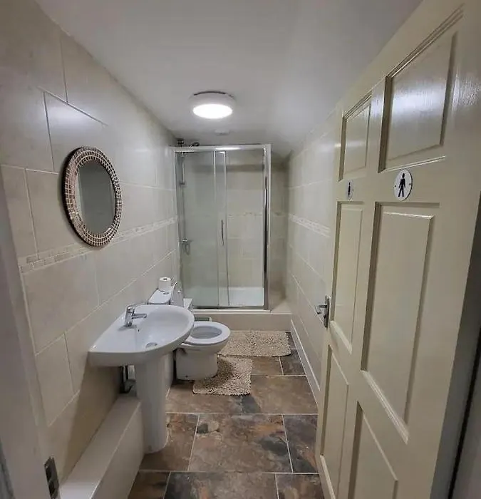 Dublin Packet - Single Room 3-1