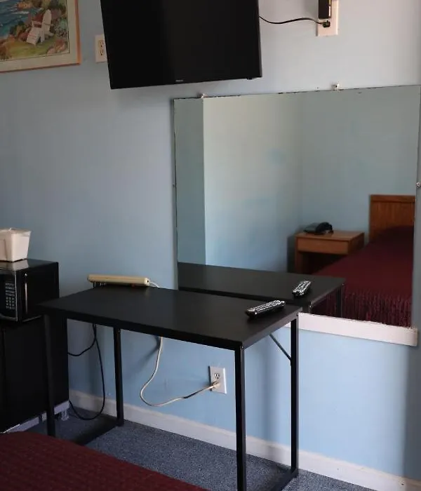 Economy Inn-1