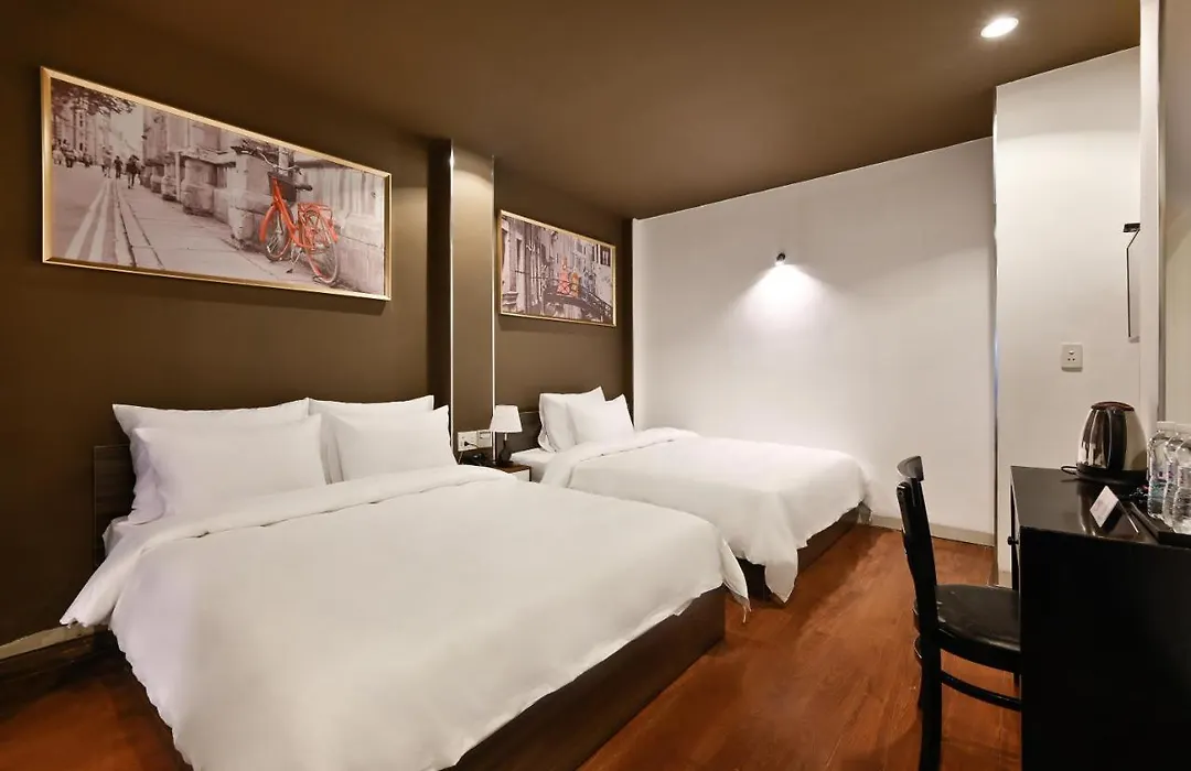 The Noble Swan Hotel New World-1