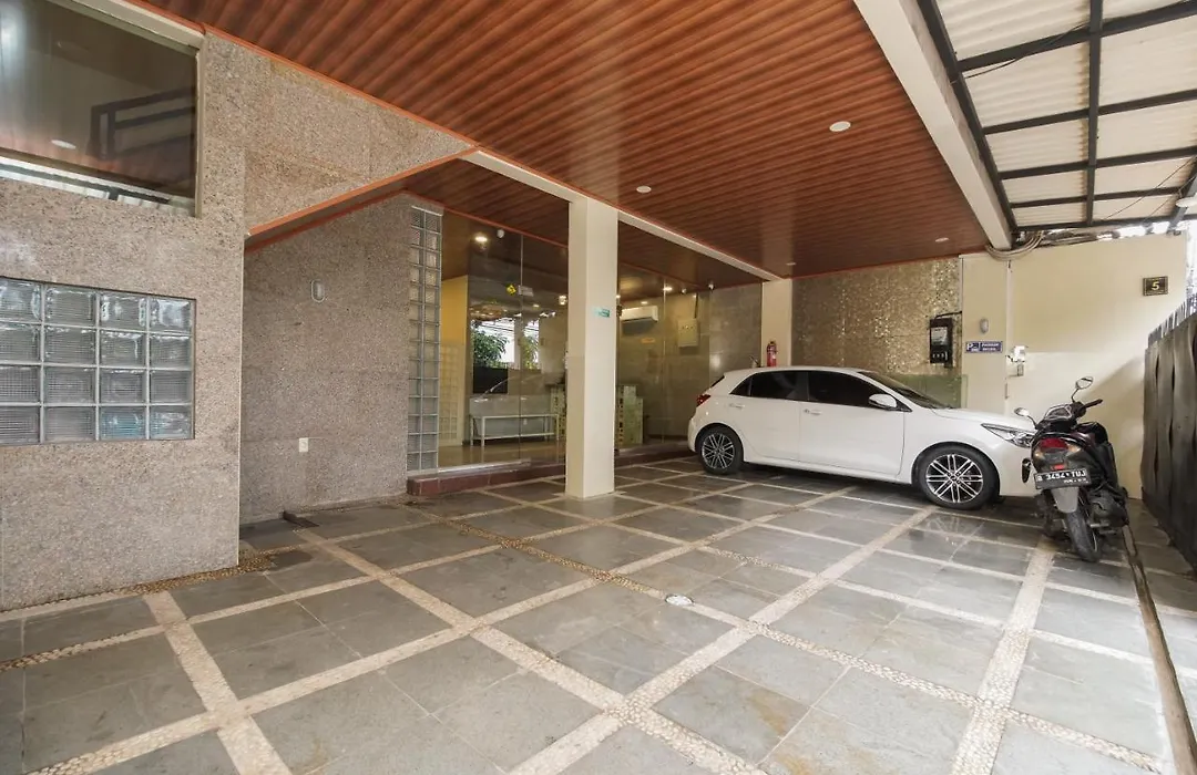 Urbanview Hotel Cantee Halim Perdanakusuma by RedDoorz-1