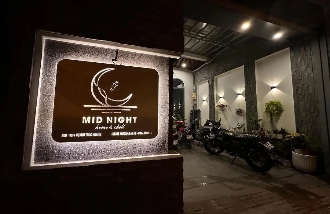Mid Night-1