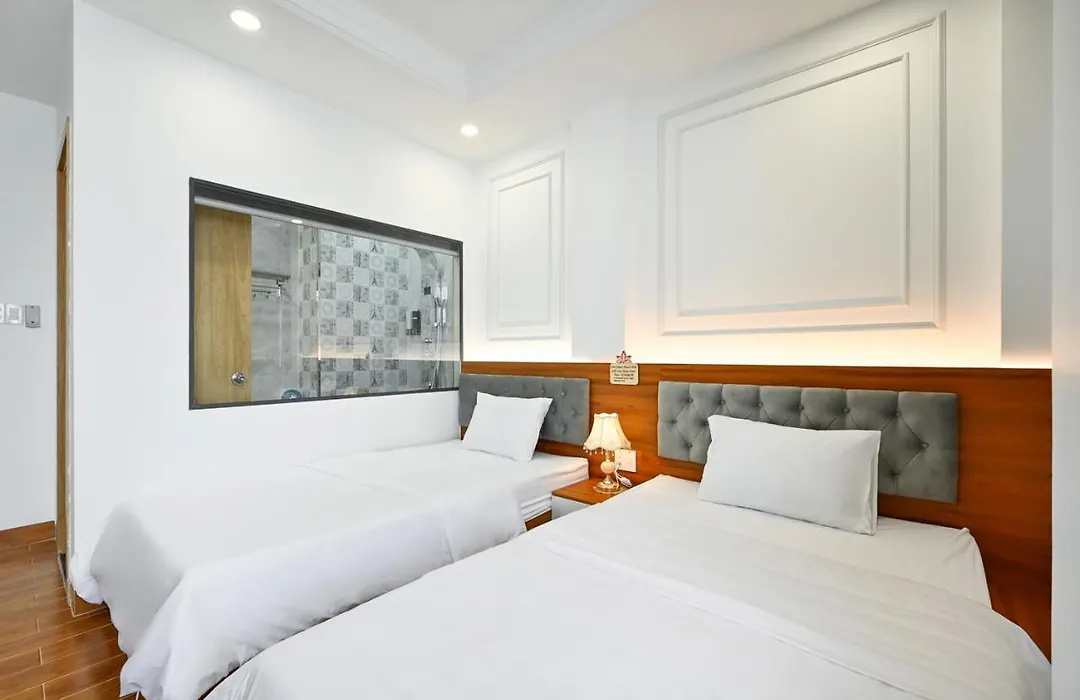 Lotus Airport Hotel Saigon-1