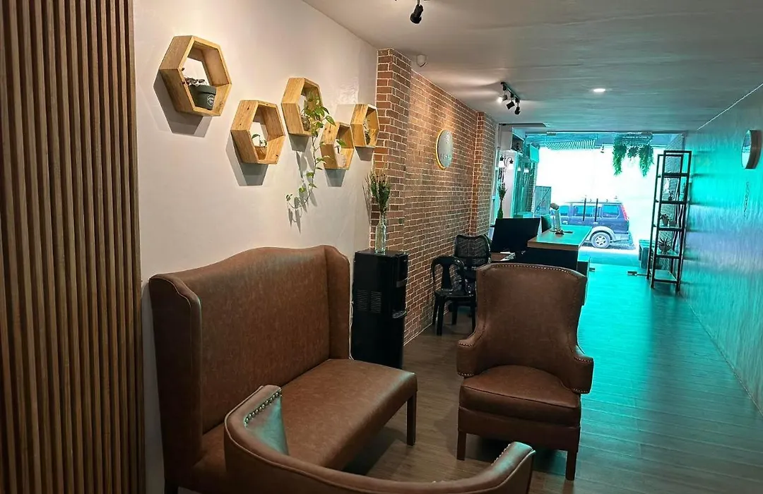 Aden Hotel-1