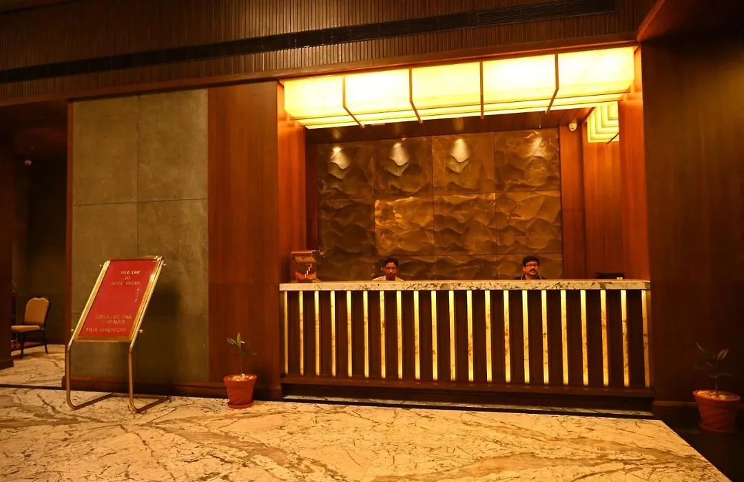Hotel Pahadi-1