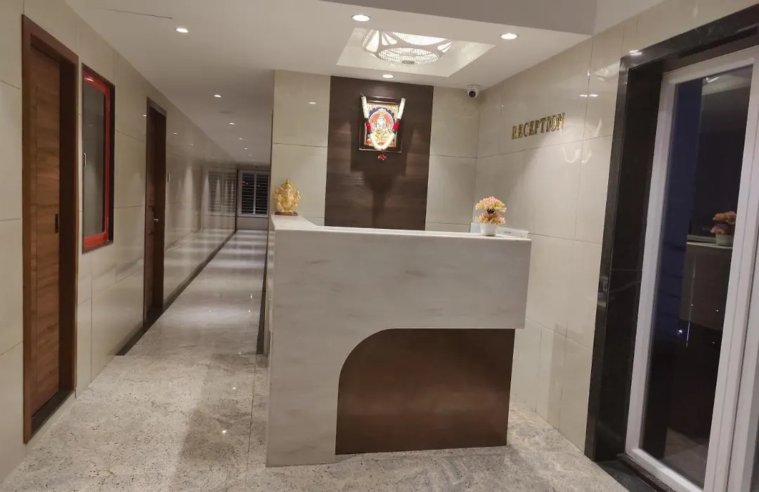 Rr Mount Elite Suites-1