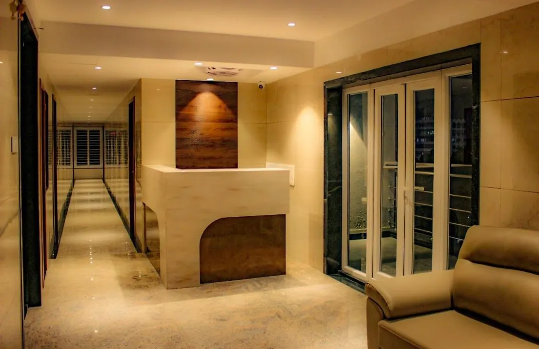 Rr Mount Elite Suites-1