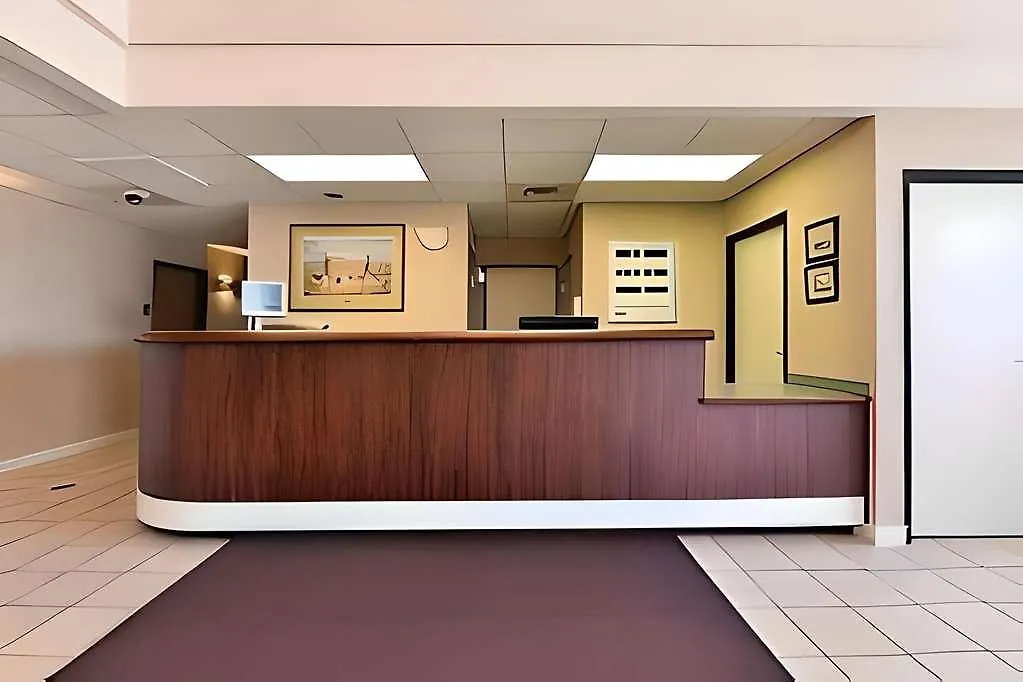 Econo Lodge Inn & Suites Jackpot Near Casino-1