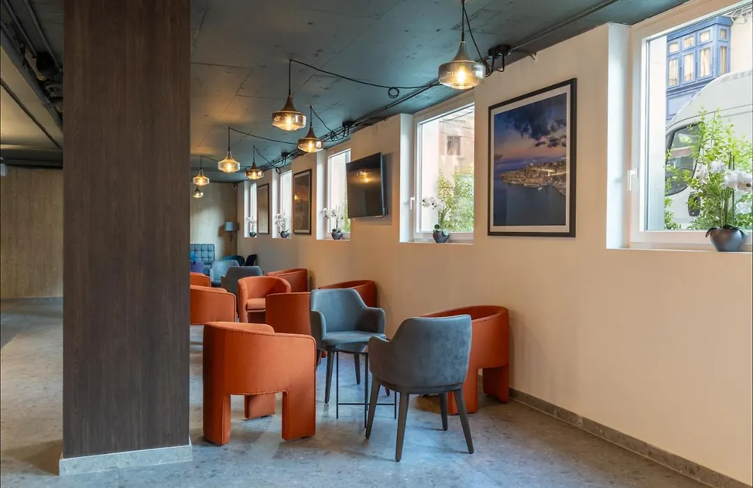 Alavits Hotel By St Hotels-1