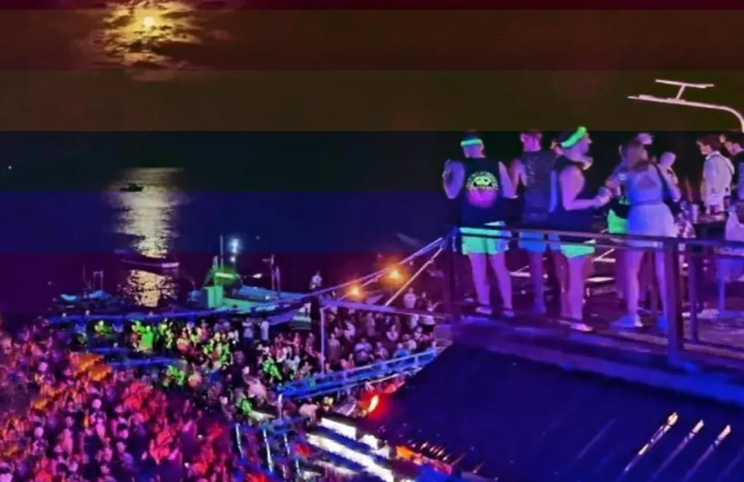 Full Moon Central Party Hotel-1