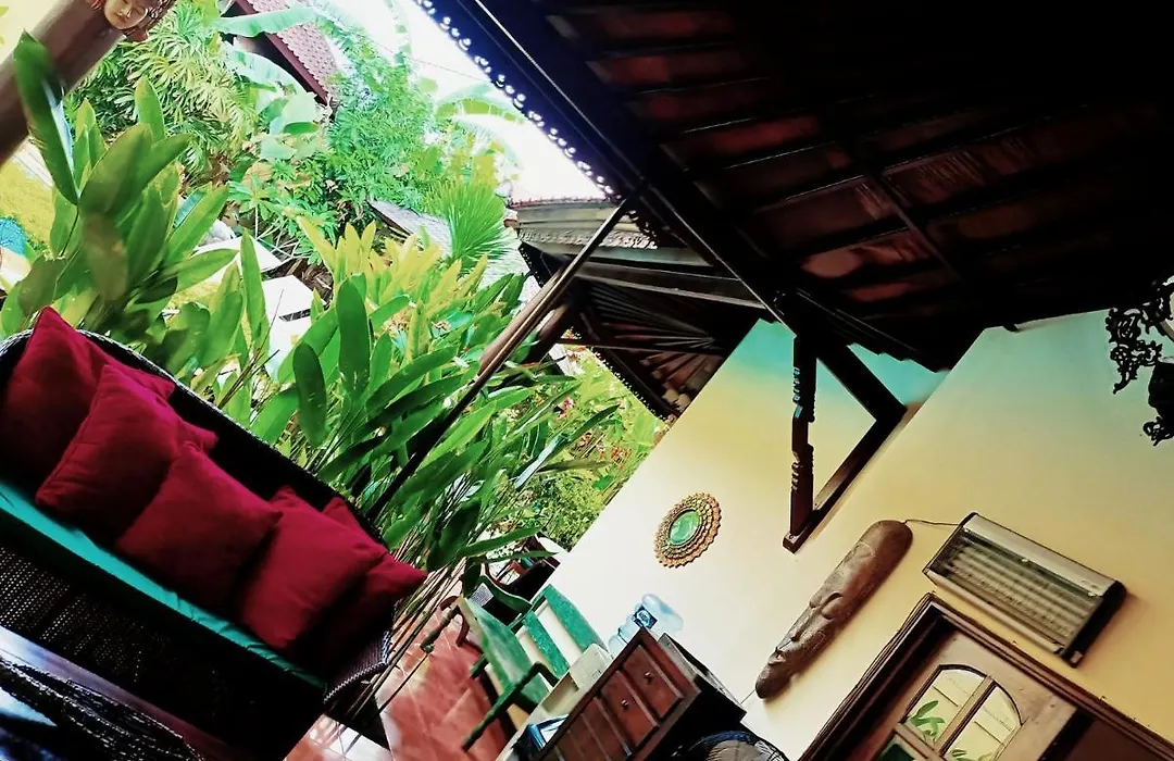 Villa Layang Bulan A Homey Guesthouse For Men Near The Beach In North Kuta-1