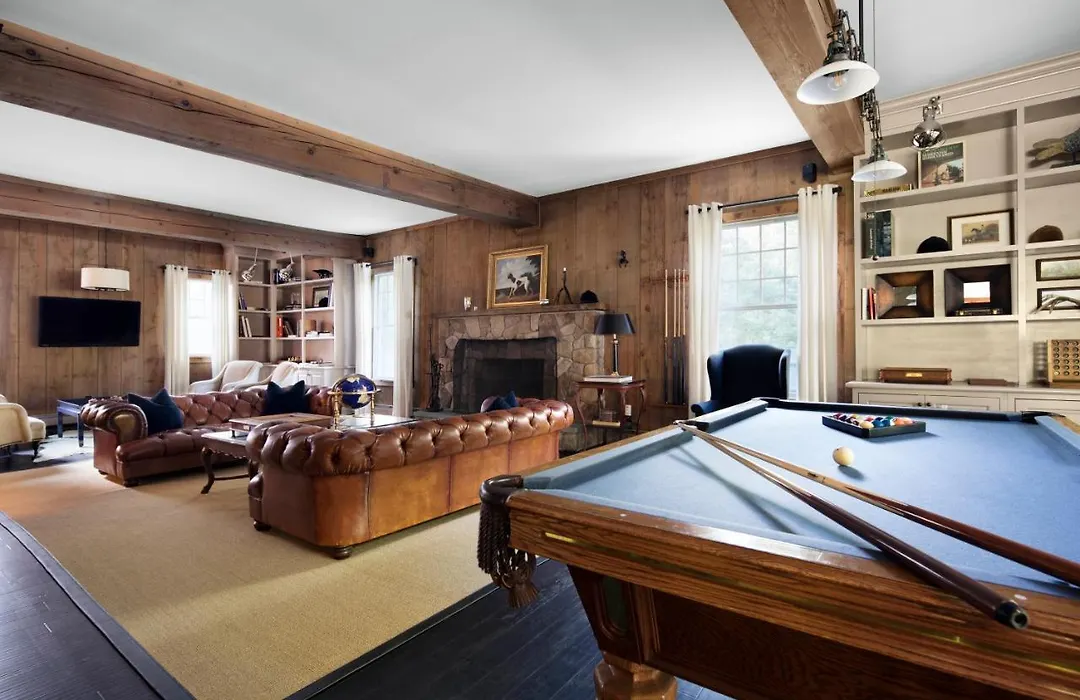 Cape Arundel Inn - Club House-1