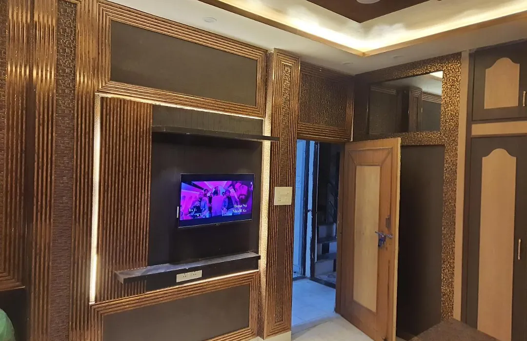 Divine Hotel & Banquet Hall-1