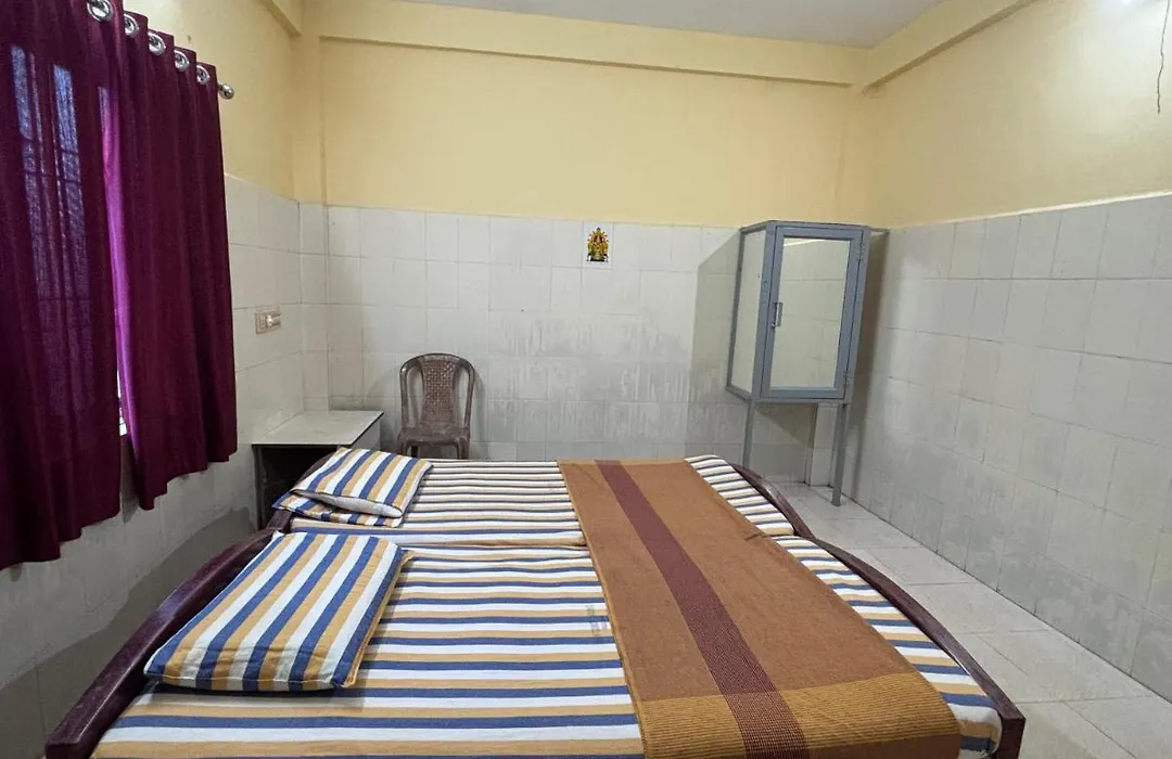 Chinmayi Tourist Home - Opposite To Temple Only 50 M-1