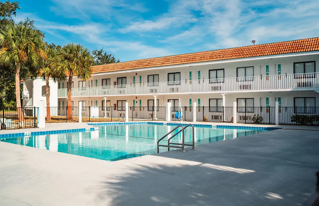 Travelodge By Wyndham Orlando Lake Buena Vista South-1
